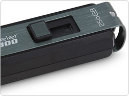 Rekordowa pamięć USB, czyli Kingston DataTraveler 300 Rekordowa pamięć USB, czyli Kingston DataTraveler 300