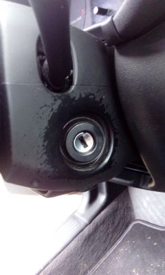 Audi a3 Nie działają głośniki oraz są dziwne ślady na plastikach