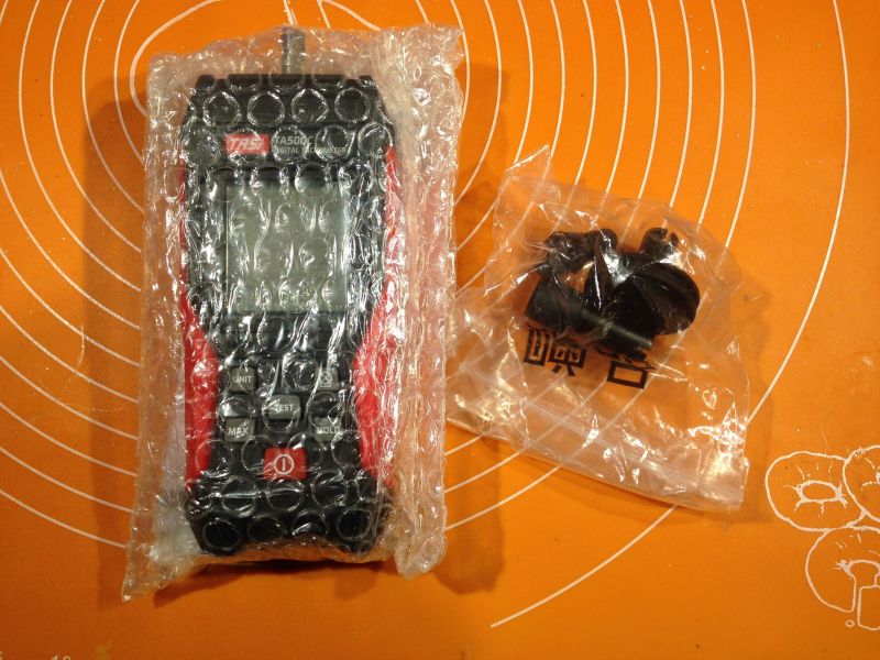 Tachometr TA 500C - pomiar prędkości obrotowej części ruchomych. Opis możliwości i obsługi.