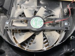Wnętrze płyty indukcyjnej SilverCrest SDI 3500 B3, wykorzystanie części ze środka do DIY