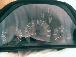 Mercedes Benz W208: Poszukiwane piny zasilania licznika - potrzebna pomoc