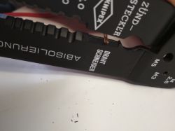 Wielofunkcyjne szczypce Knipex 9721215B, recenzja Wielofunkcyjne szczypce Knipex 9721215B, recenzja