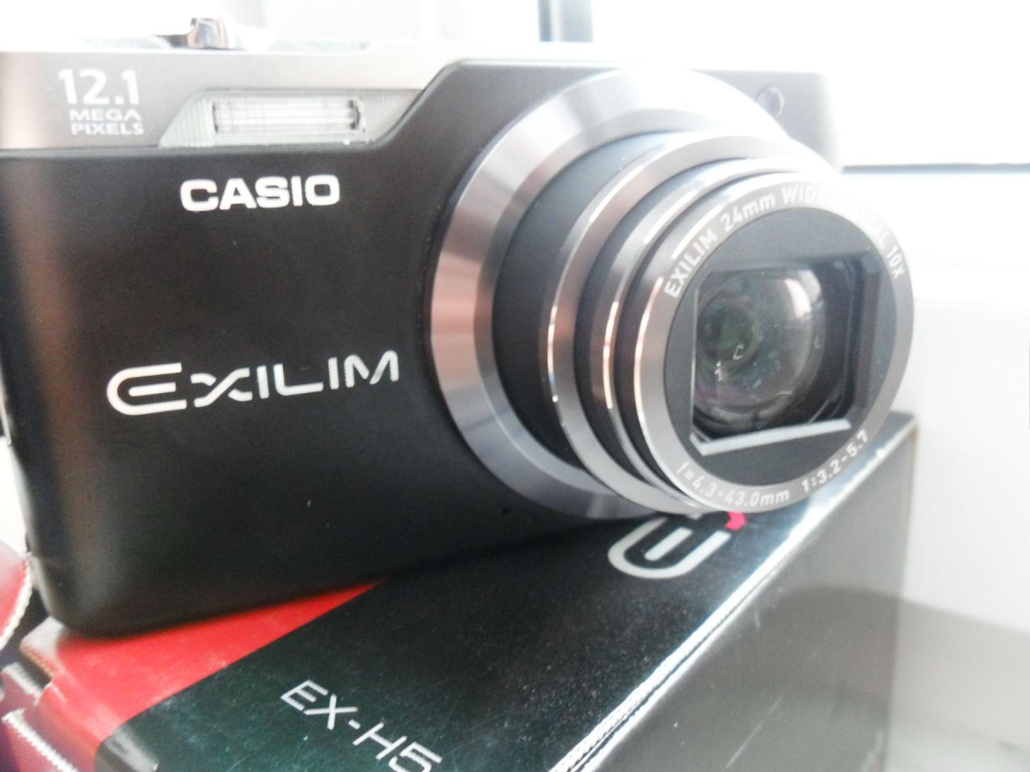 [Sprzedam] Casio Exilim H5 12MP 10XZOOM Filmy HD IDEALNY