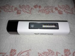 Recenzja latarki z funkcją powerbanku z Biedronki - użytkowanie i funkcje