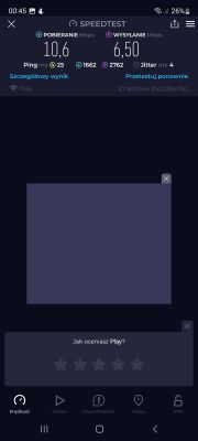 Zrzut ekranu z aplikacji Speedtest pokazujący wyniki prędkości pobierania i wysyłania.