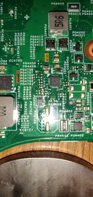Dell p26e001 FX3MC rev A00 nie ładuje baterii i nie włącza się