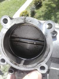 Alfa Romeo GT 2,0 JTS 16V - Czyszczenie przepustnicy