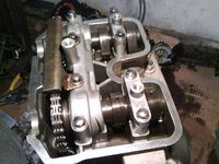 Dlaczego Quad EGL Madmax 300 DOHC po remoncie głowicy spala olej?