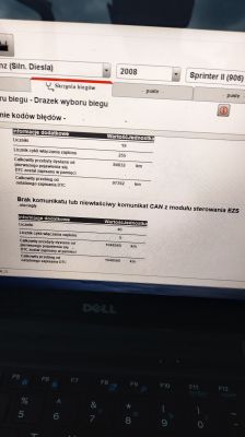 Ekran z błędami diagnostycznymi pojazdu, w tym komunikaty dotyczące CAN i modułu sterowania EZS.