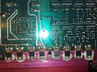 Wzmacniacz Magnat Energy 240 wyłącza sie cyklicznie .