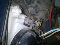 GOLF 3 92 1.8 BEN - Co to za element? Sprawa z wycieraczką i spryskiwaczem