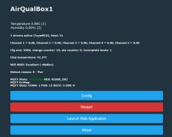 AirQualBox1 device interface screen with technical data and control buttons.