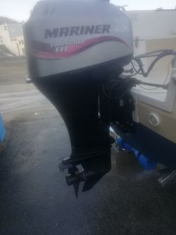 Silnik zaburtowy Mariner 40 - po nagrzaniu gaśnie Silnik zaburtowy Mariner 40 - po nagrzaniu gaśnie