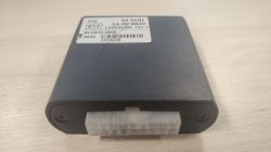 Sterownik centralnego zamka Laserline z 18-pinowym złączem.