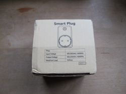 Packaging of LoraTap SP800WJ-EU Smart Plug Packaging of LoraTap SP800WJ-EU smart plug