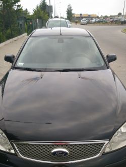 Ford Mondeo MK3 - Jak usunąć tęczę z gumy przy spryskiwaczach?