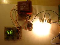 Triakowy regulator AC z mikrokontrolerem PIC Triakowy regulator AC z mikrokontrolerem PIC