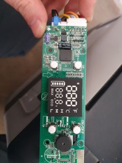 Lodówka turystyczna 45l z kompresorem - błąd f7, niewłaściwa praca termistora 560 NTC 10k Ohm