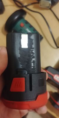 Parkside PAPK 12 B1 12V 4Ah - Szlifierka nie wlacza sie z nowym akumulatorem. Parkside PAPK 12 B1 12V 4Ah - Szlifierka nie wlacza sie z nowym akumulatorem.