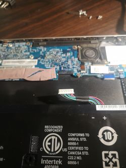 Bateria laptopa, brak ladowania baterii, laptop działa tylko na kablu