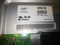 Panasonic TX-L42ET60B - cienkie paski ciemne lub białe na dolnej połowie ekranu