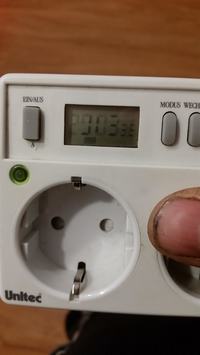 Programator czasowy. Nie które elementy LCD są słabo widoczne.