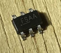 Własny zasilacz 3.3V/5V do płytki stykowej z ograniczeniem prądowym Własny zasilacz 3.3V/5V do płytki stykowej z ograniczeniem prądowym