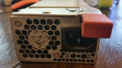 Jak podłączyć kompresor samochodowy BLACK&DECKER 12V do sieci 220V?