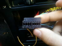 Nieznana wtyczka w Mazdzie 626 - jak rozpoznać i zamienić na ISO?