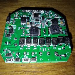 Printed circuit board of the MoesGo MS-105B dimmer module with components.