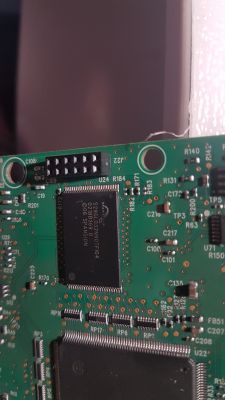 Zebra LP2824 Plus - Miga naprzemiennie na czerwono i zielono