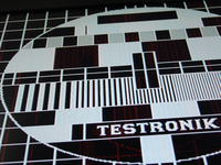LE32S62B - czerwone dropy na obrazie LE32S62B - czerwone dropy na obrazie