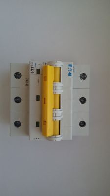 [Sprzedam] Wyłącznik nadprądowy 3P C 125A 15kA AC PLHT-C125/3 248041 (2 szt)