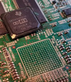 ONKYO TX-SR508 Po wymianie układu DSP nadal działa tylko w trybie bezpośrednim