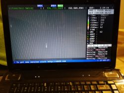 Lenovo G585 - Pojawiający się co chwilę czarny ekran po uruchomieniu