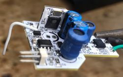 Inteligentna 'żarówka' WOJ14413 WiFi LED CCT - wnętrze, aplikacja, Tasmota