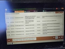 Zrzut ekranu z diagnostyki samochodu, pokazujący historię błędów systemu ABS/ESP.