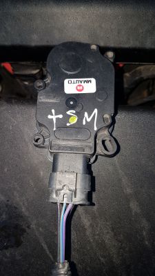 V40 2.0 Turbo T38 2012-2018 - Błąd komunikacji silniczka żaluzji chłodnicy