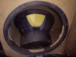 Czy można naprawić uszkodzony głośnik Audio System Xion-15 po transporcie?