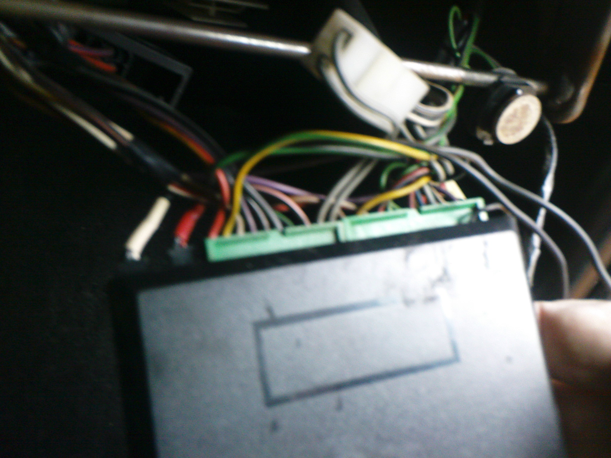Jak zdemontować alarm z BMW E39 elektroda.pl