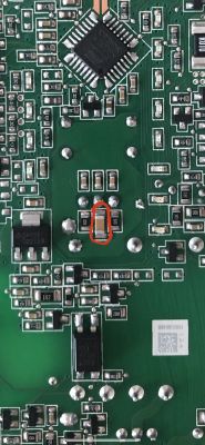 Uszkodzenie ładowarki CTEK MXS 5.0 - nóżka od kondensatora i tranzystor kluczujący