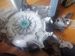Electrolux EWT136551W - naprawa łożyska bębna, luz, pęknięty krzyżak, brak części, rozebranie