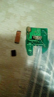 Renault Clio 2 2000 r., 55 kW - zakodowanie nowego kluczyka do centralnego zamka