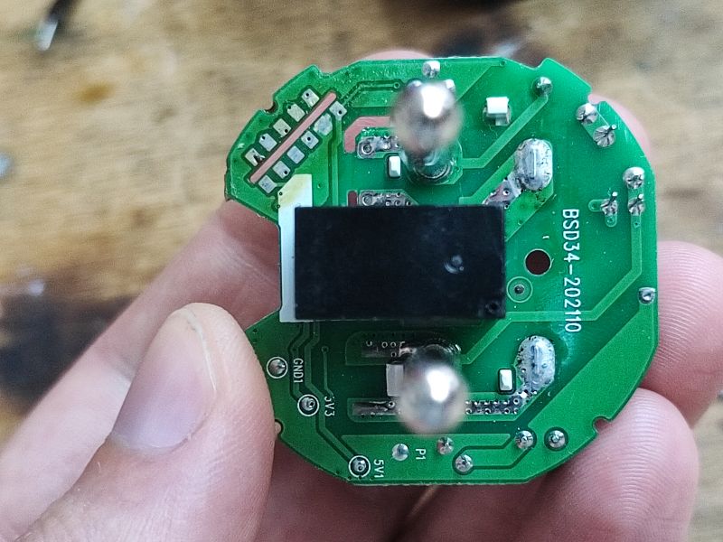 LSPA9-Stecker-Leiterplatte mit BK7231M-Modul Nahaufnahme einer grünen Leiterplatte eines LSPA9-Steckers mit der Kennzeichnung BSD34-202110.