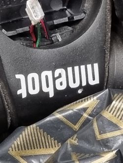 Hulajnoga Ninebot: wyświetlacz, spalony układ SMD U5 - jaki to element? Stabilizator 3.3V?