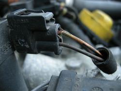 Renault Laguna II 2.0 T - Sparciała izolacja przewodów sterujących cewkami
