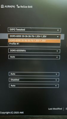Ekran BIOS z ustawieniami profilu pamięci EXPO i parametrami DDR5-6000