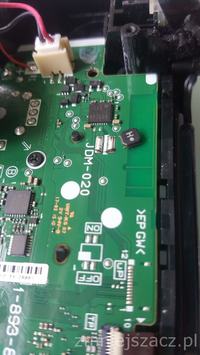 PS4 Dualshock 4 - Odczepiony kondensator - rozłączający sie Dualshock 4