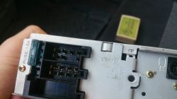 JVC KD-LH70R - Nie działa. Brak reakcji na włożenie wtyczki ISO.