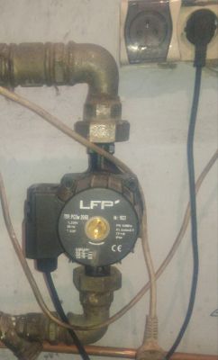 Dlaczego w piecu przestają działać pompy CO? Problem z LFP/Grundfos.